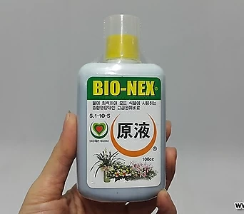 바이오 넥스 BIO- NEX 100cc/미량요소 함유 액비/고급 식물 액상 영양제/물에 희석하여 모든 식물에 사용하는 종합영양제인 고급원예비료  1