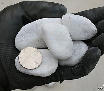 장식자갈1kg(흰)스톤 자갈 돌 분갈이 화분 장식용돌 마감재료 1