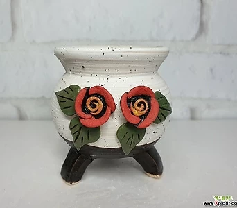 Handmade Flower pot  1