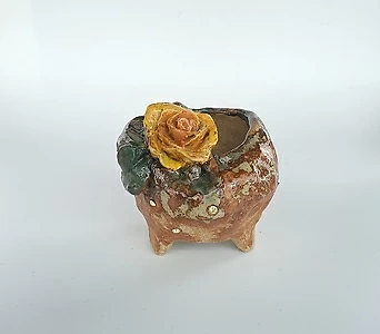 신상36)라라꽃분 꽃붙임 코사지 자연흙색 큐빅 주물럭 소형 공방 수제 화분 1